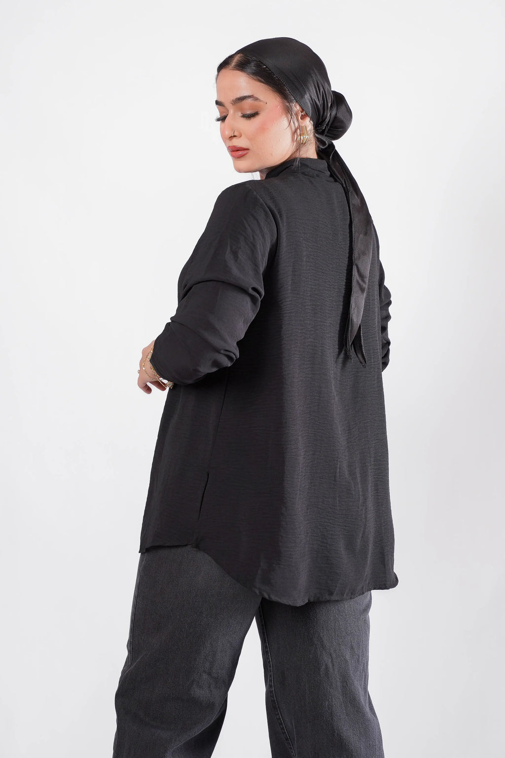 JAMILA Basic Shirt - Black