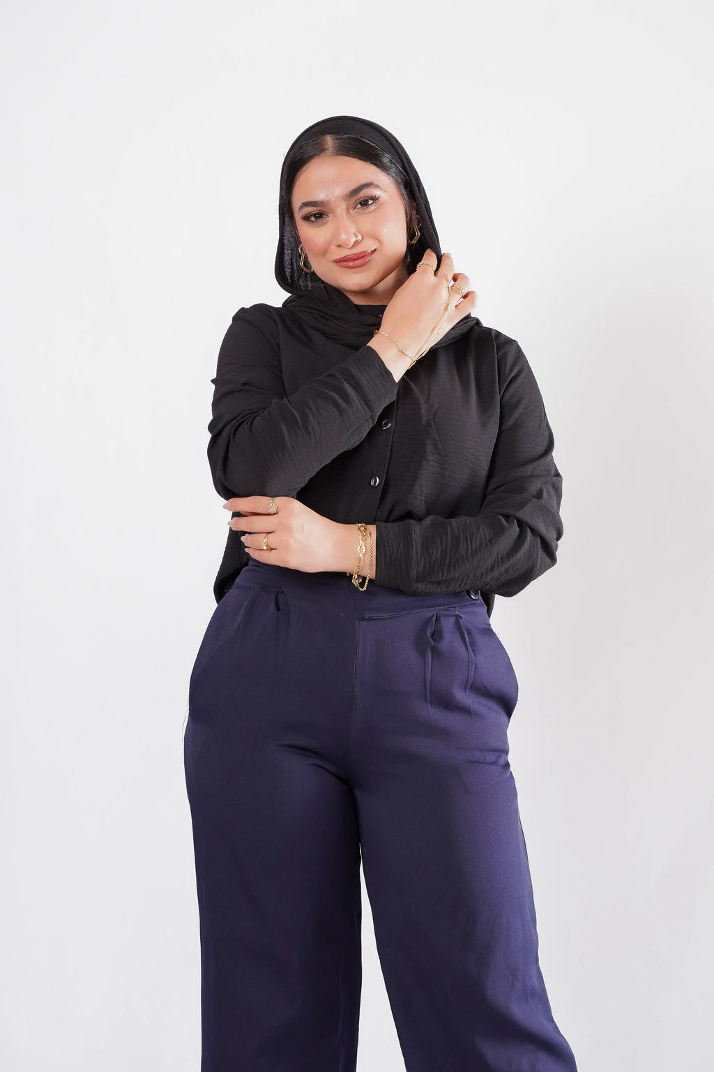 JAMILA Basic Shirt - Black