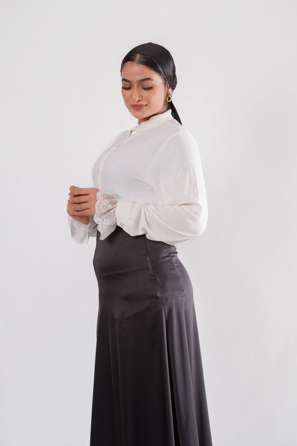 JAMILA Basic Shirt - Off-White