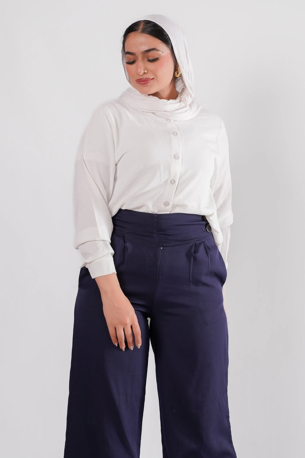 JAMILA Basic Shirt - Off-White